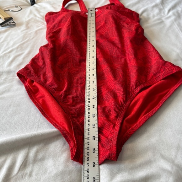 ROOTS Women's One-Piece Swimsuit 14 Allover Leaf Print Criss-Cross Straps Red - Picture 10 of 15